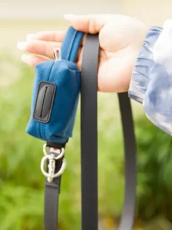 Distributeur de sacs à crottes pour chien - Bleu Marine - Wildebeest