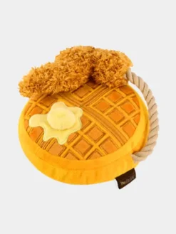 Jouet en peluche pour chien - Barking Brunch - Gaufre au poulet - Pet PLAY