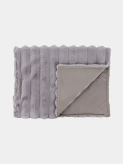 Plaid en fausse fourrure pour chien et chat - Aspen - Scruffs