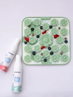 Tapis de fouille et de léchage pour chien - Daisy Mat 🌼 Sage - inooko