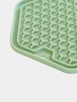 Tapis de léchage pour chien et chat - Yoomy Mat - Dusty Green